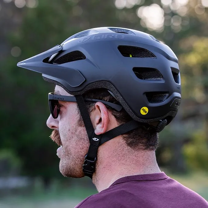 Giro Fixture MIPS Helmet