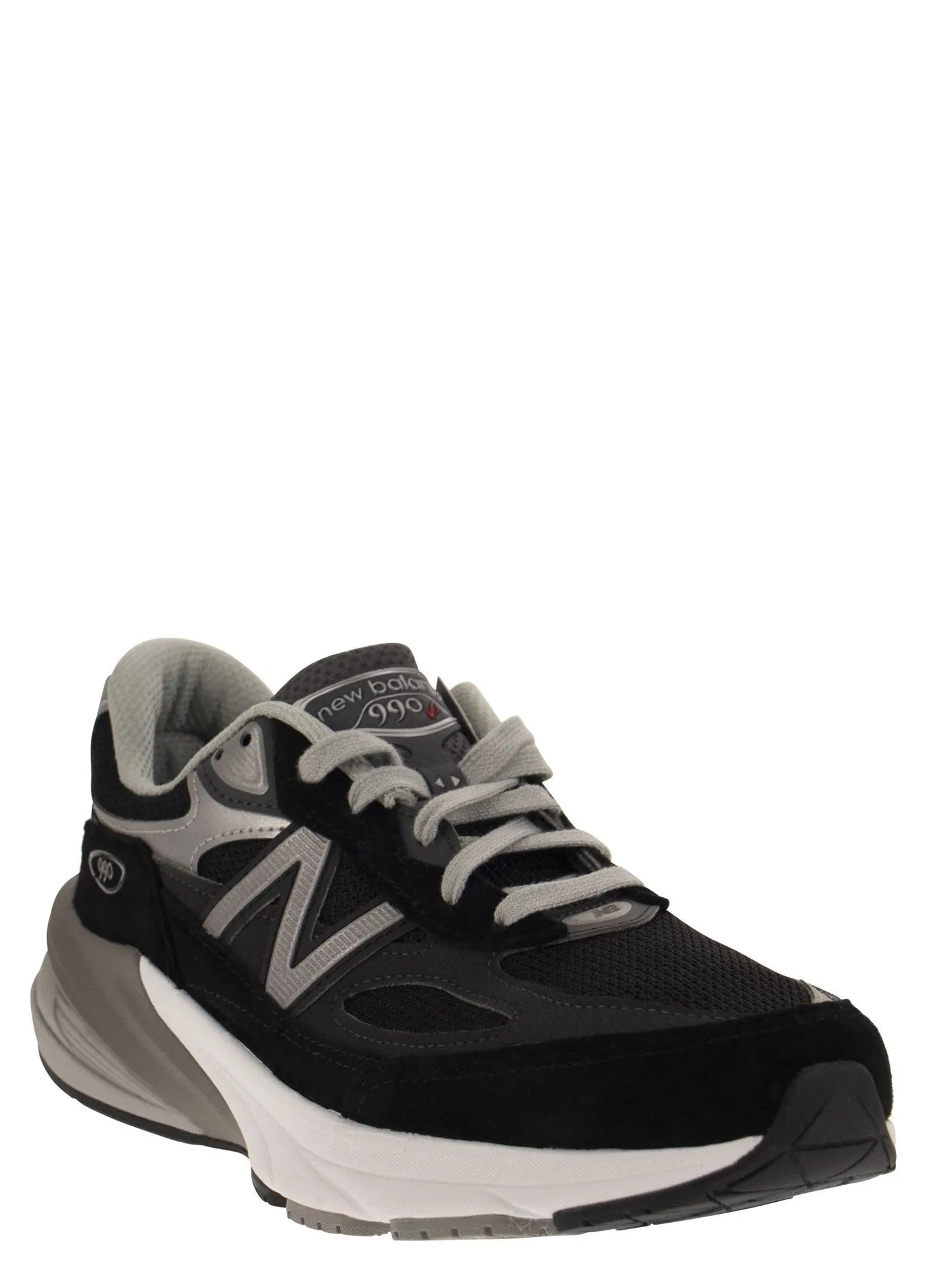 New Balance    New Balance 990v6 Sneakers