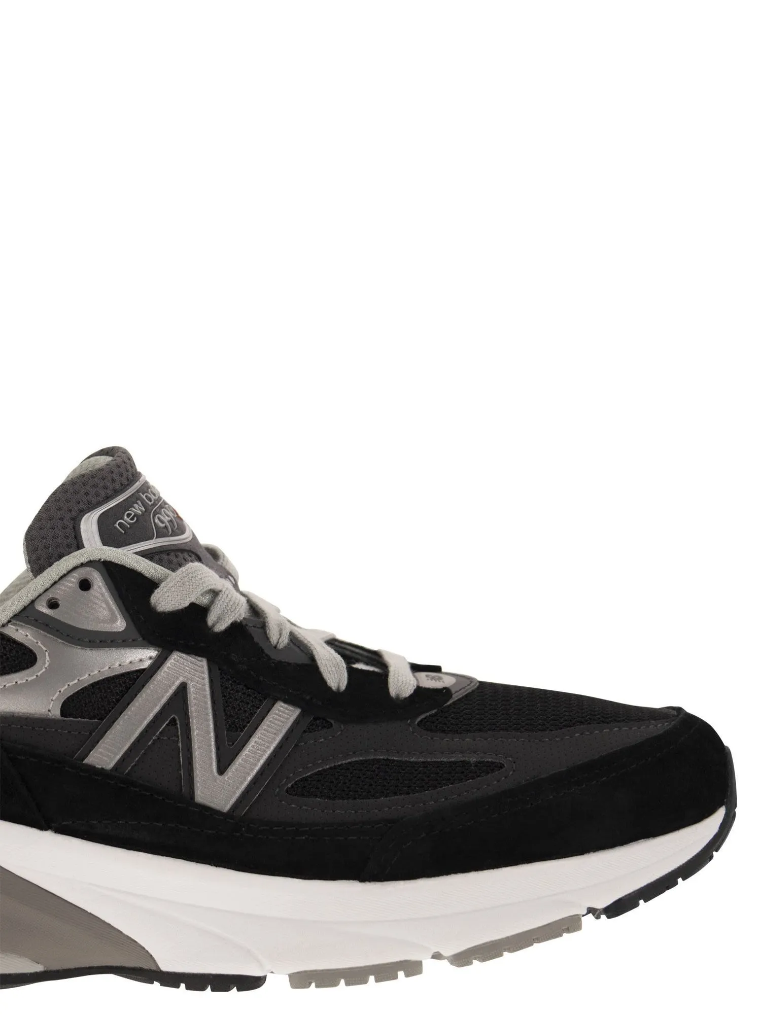 New Balance    New Balance 990v6 Sneakers