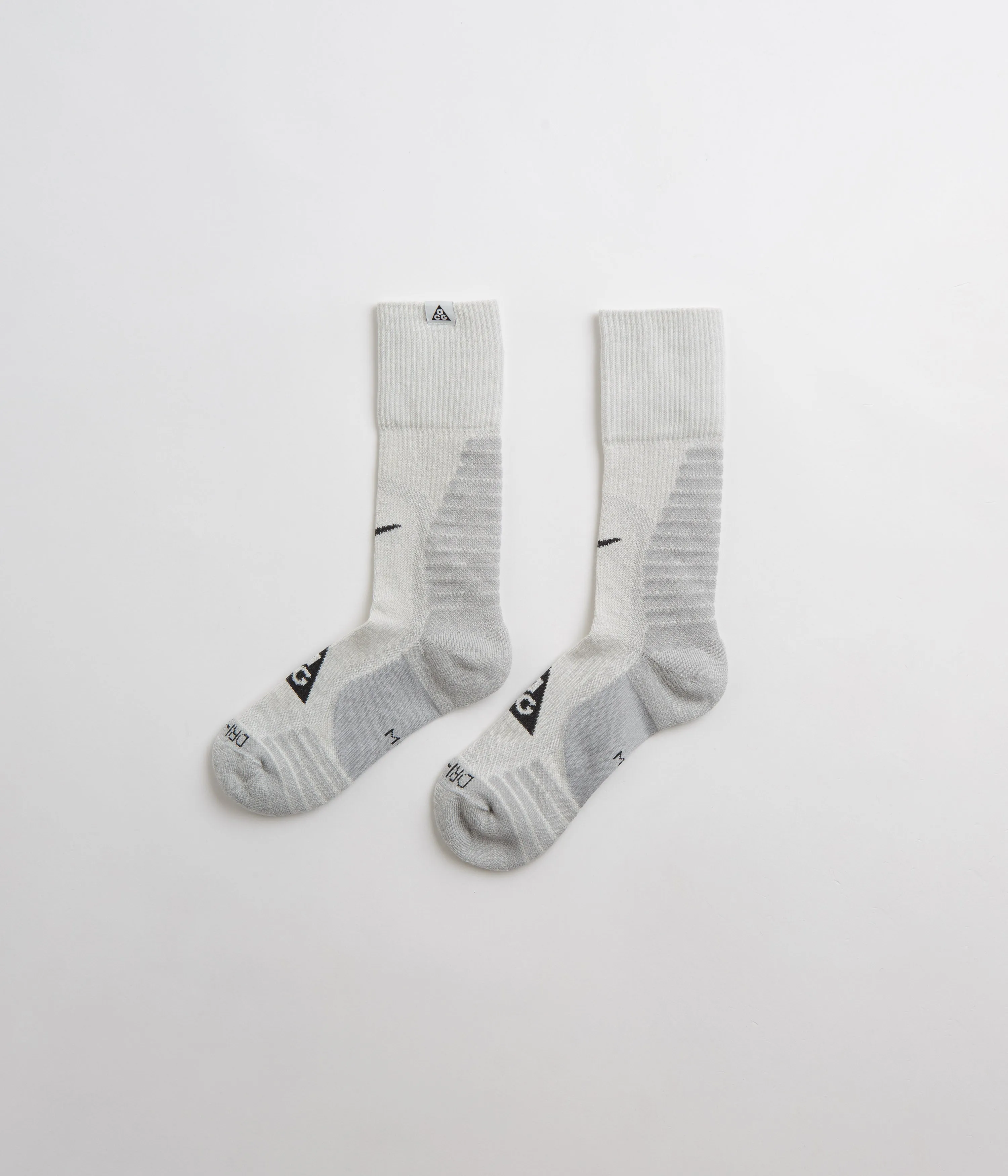 Nike ACG Outdoor Cushioned Crew Socks - Summit White / Light Smoke Grey