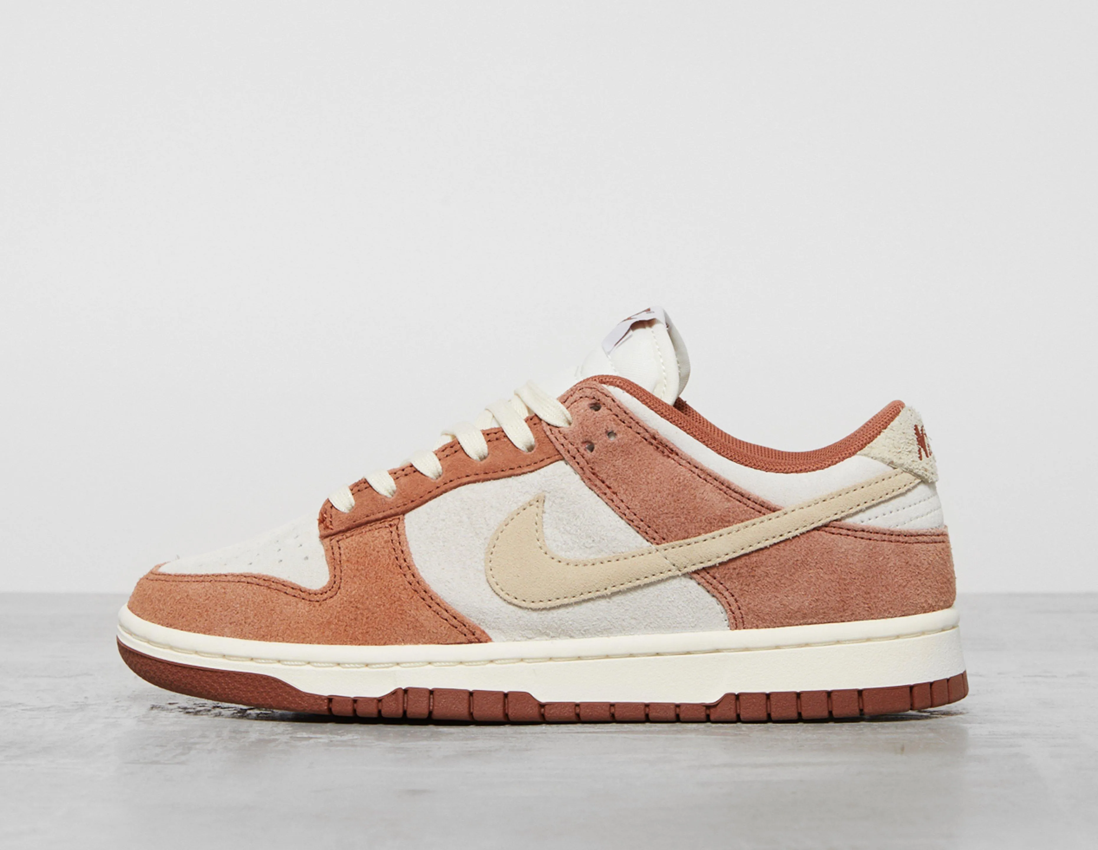 Nike Dunk Low Women's