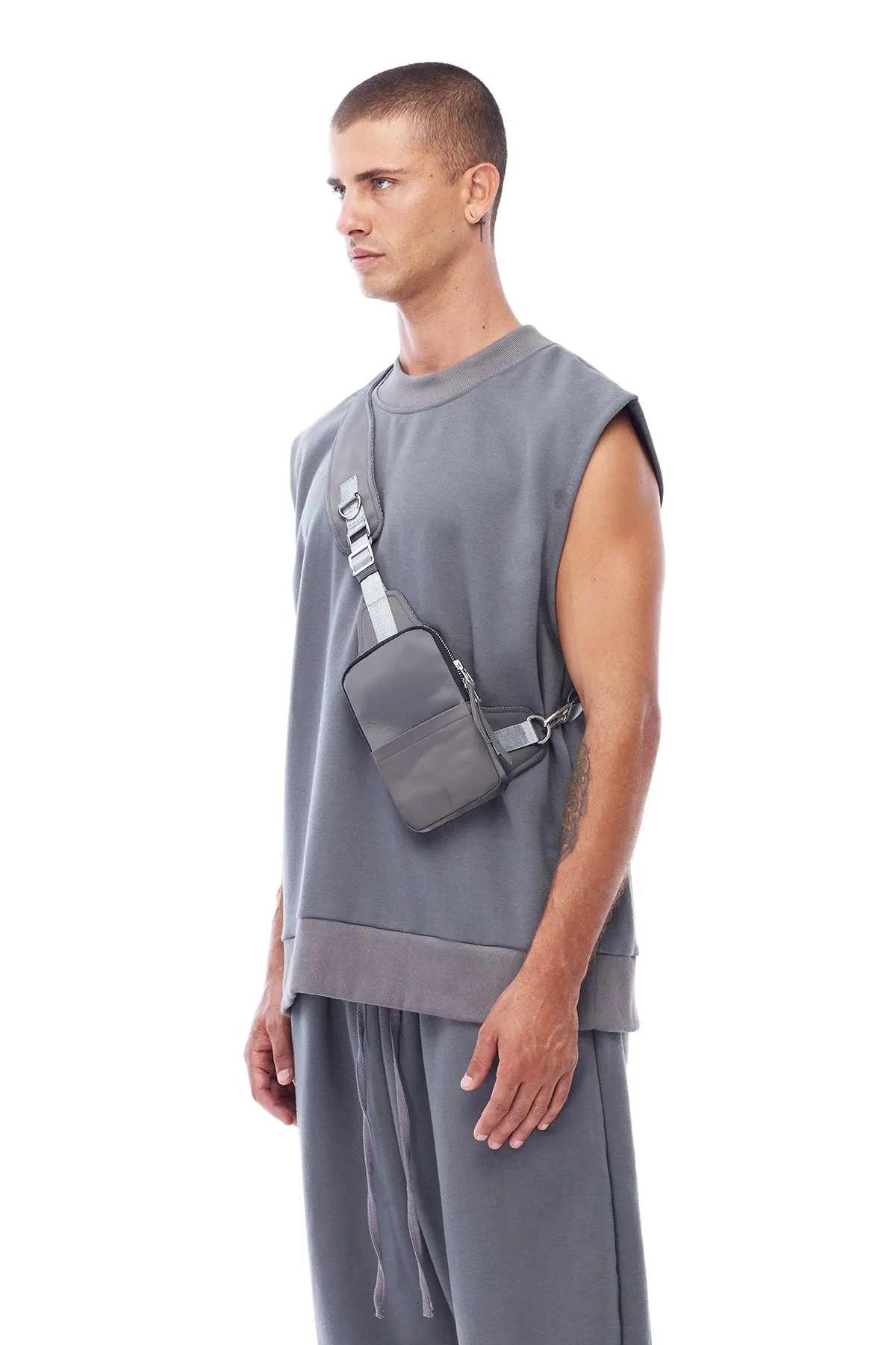 NYLON RACER BAG IN GREY